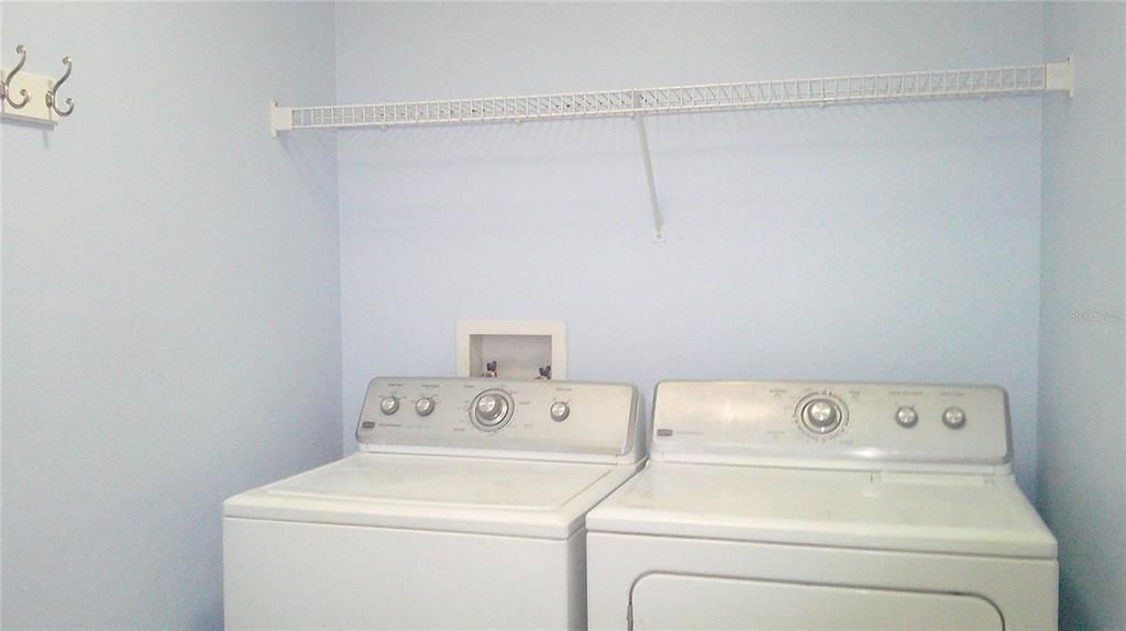 Active With Contract: $2,350 (3 beds, 2 baths, 1734 Square Feet)