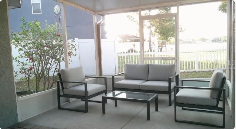 Active With Contract: $2,350 (3 beds, 2 baths, 1734 Square Feet)