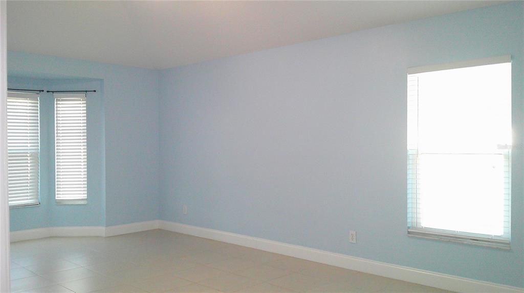 Active With Contract: $2,350 (3 beds, 2 baths, 1734 Square Feet)