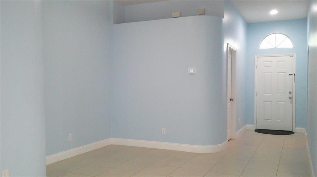 Active With Contract: $2,350 (3 beds, 2 baths, 1734 Square Feet)