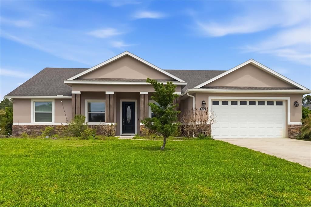 For Sale: $624,500 (4 beds, 3 baths, 2526 Square Feet)