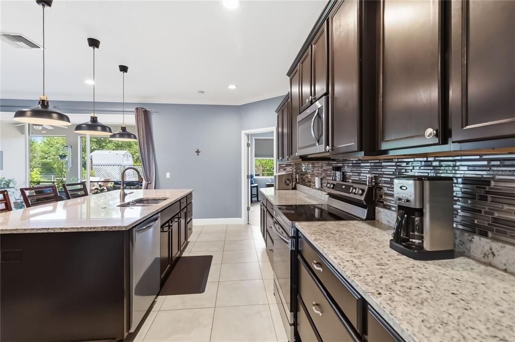 For Sale: $624,500 (4 beds, 3 baths, 2526 Square Feet)