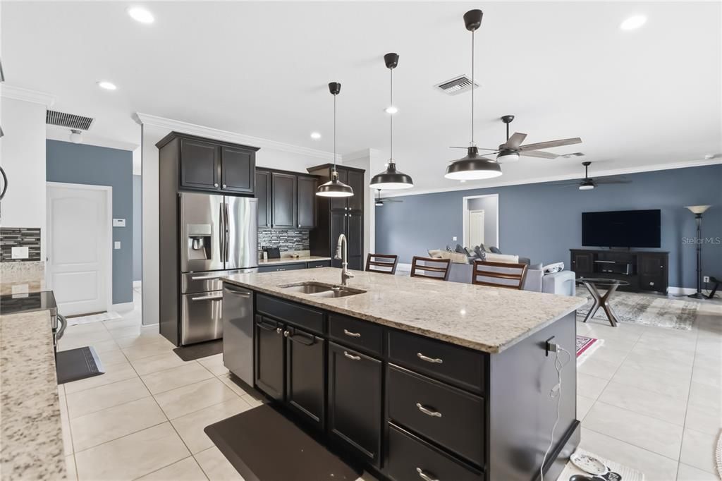 For Sale: $624,500 (4 beds, 3 baths, 2526 Square Feet)