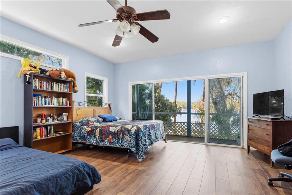 En Venta: $849,500 (5 camas, 3 baños, 3688 Pies cuadrados)