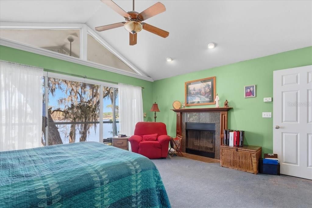 En Venta: $849,500 (5 camas, 3 baños, 3688 Pies cuadrados)