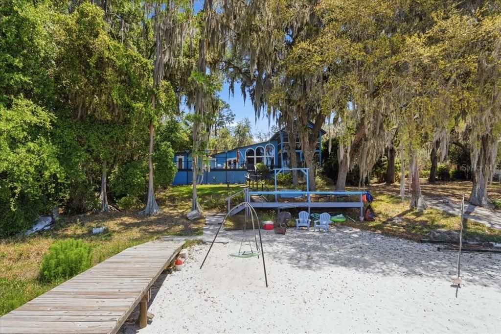 En Venta: $849,500 (5 camas, 3 baños, 3688 Pies cuadrados)