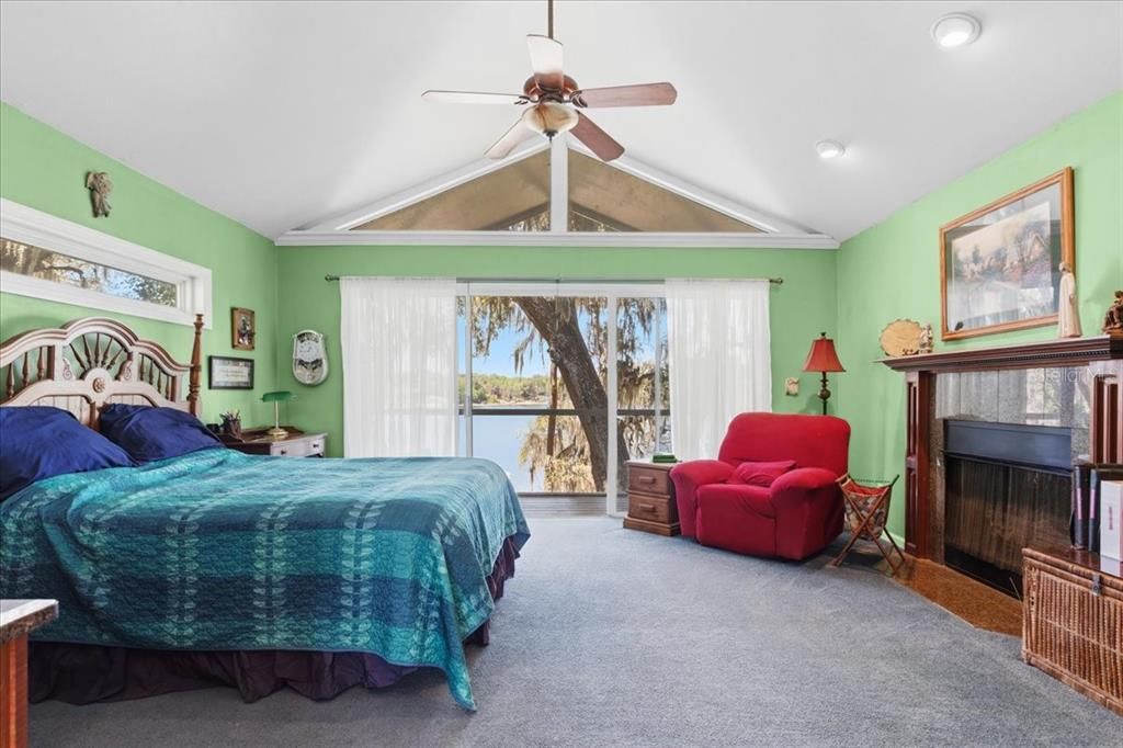 En Venta: $849,500 (5 camas, 3 baños, 3688 Pies cuadrados)