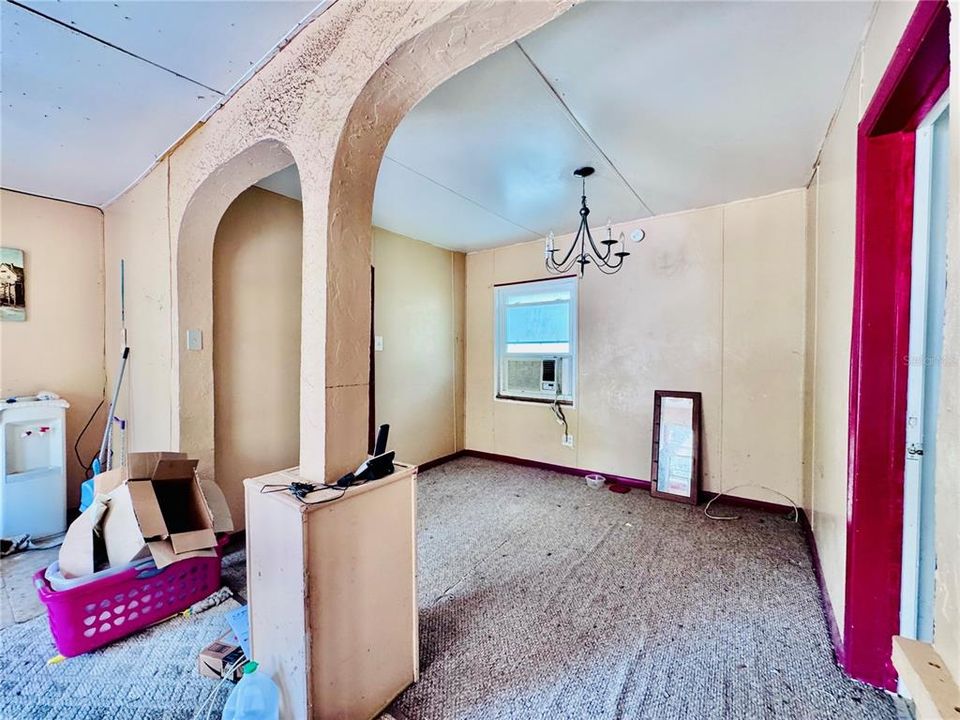 For Sale: $145,000 (3 beds, 2 baths, 1269 Square Feet)