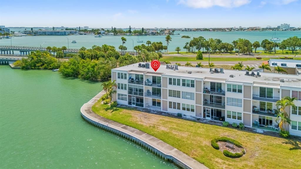 На продажу: $249,900 (3 спален, 2 ванн, 1275 Квадратных фут)
