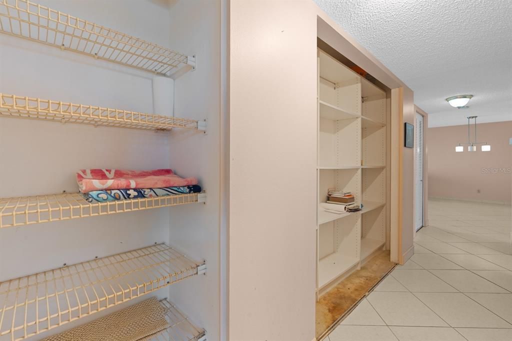 На продажу: $249,900 (3 спален, 2 ванн, 1275 Квадратных фут)