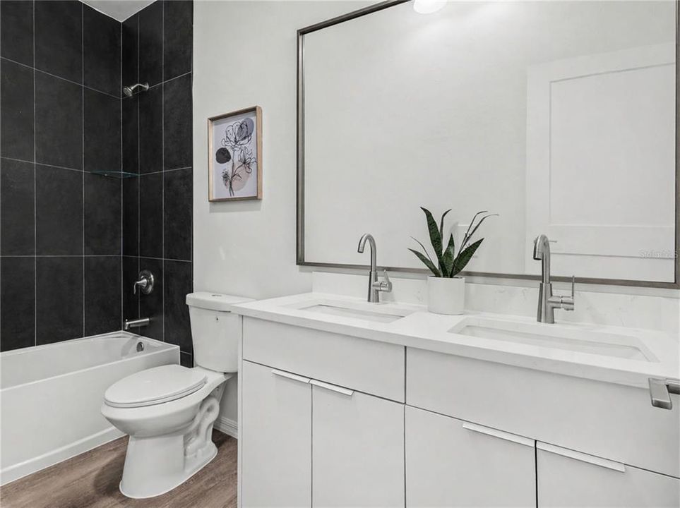 En Venta: $415,000 (3 camas, 2 baños, 1727 Pies cuadrados)