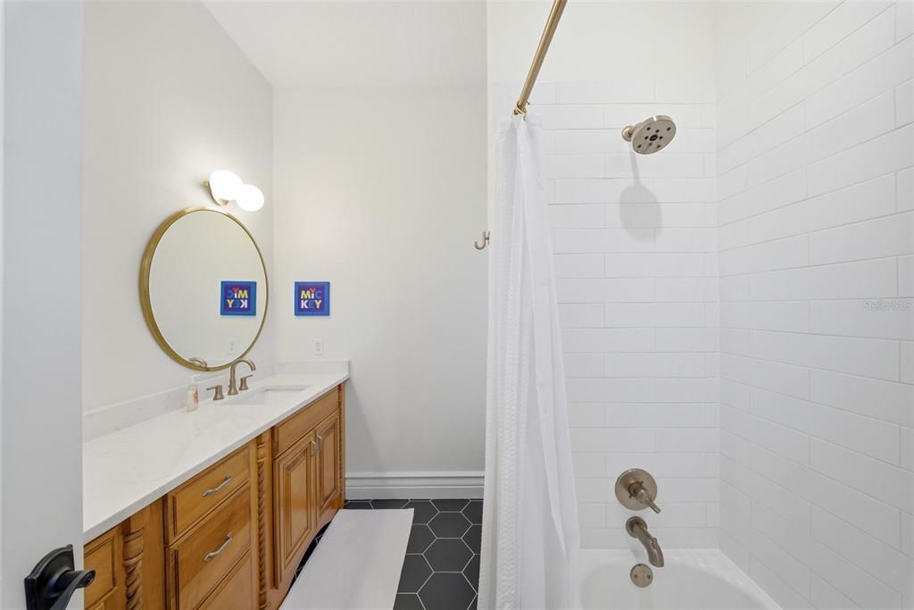 For Sale: $1,750,000 (5 beds, 5 baths, 4615 Square Feet)