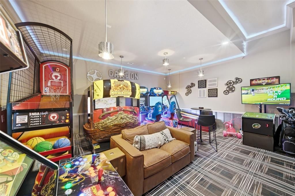 For Sale: $1,750,000 (5 beds, 5 baths, 4615 Square Feet)