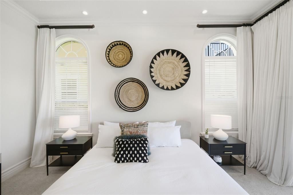 For Sale: $1,750,000 (5 beds, 5 baths, 4615 Square Feet)