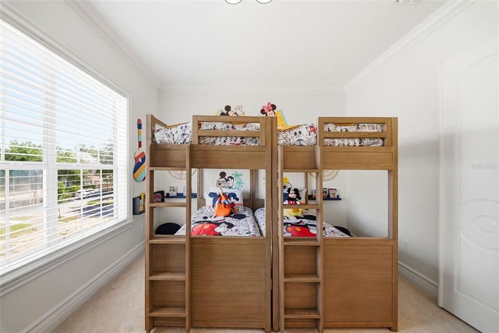 For Sale: $1,750,000 (5 beds, 5 baths, 4615 Square Feet)