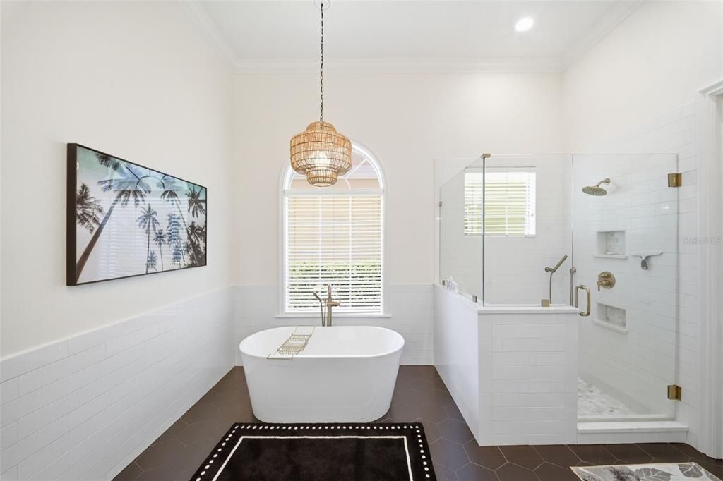 For Sale: $1,750,000 (5 beds, 5 baths, 4615 Square Feet)