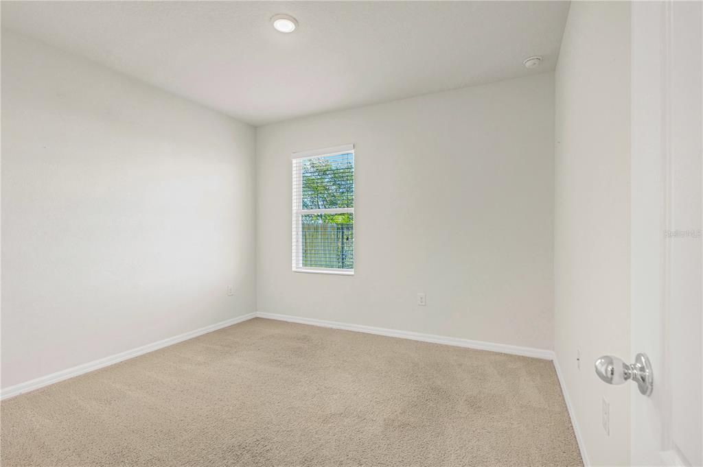 For Sale: $450,000 (5 beds, 3 baths, 2674 Square Feet)