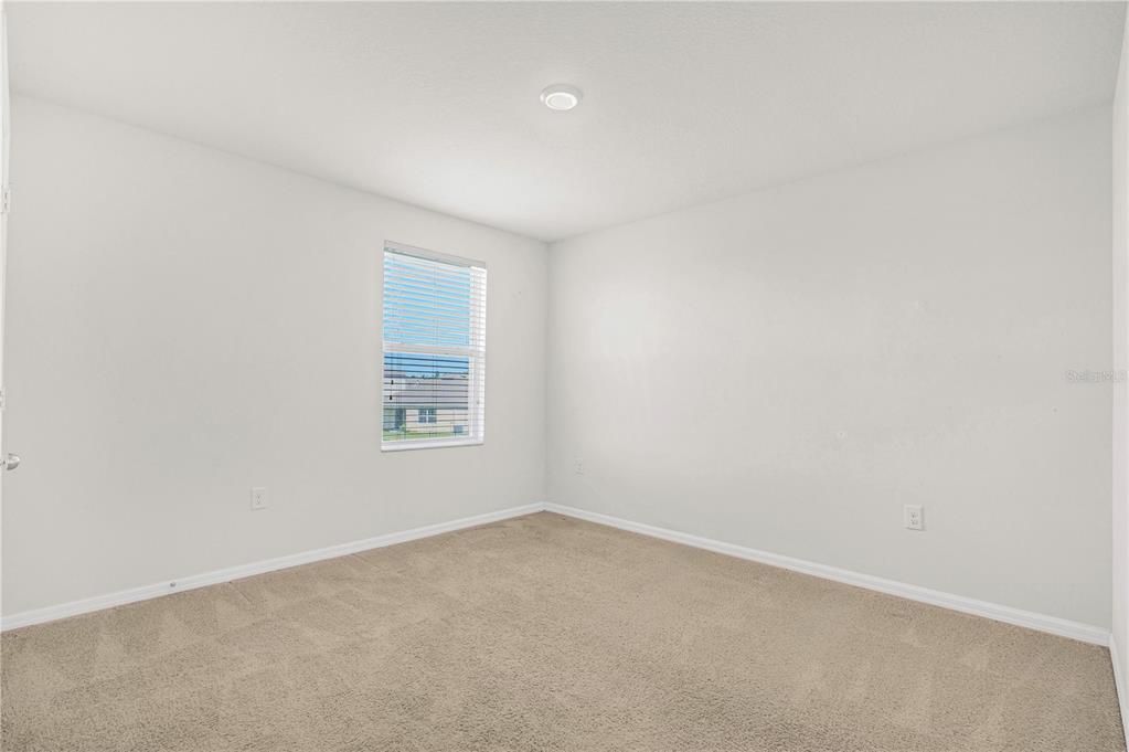 For Sale: $450,000 (5 beds, 3 baths, 2674 Square Feet)