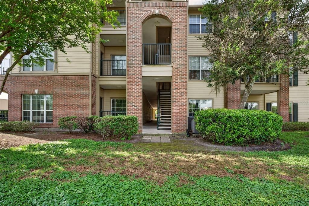 For Sale: $195,000 (2 beds, 2 baths, 1244 Square Feet)