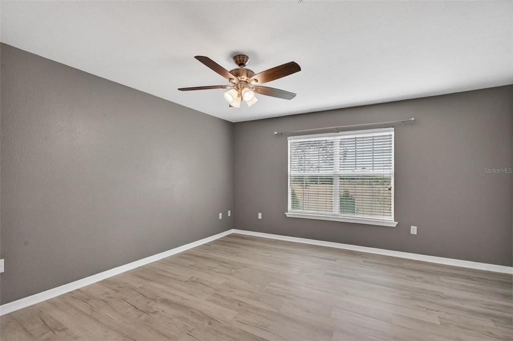 For Sale: $195,000 (2 beds, 2 baths, 1244 Square Feet)