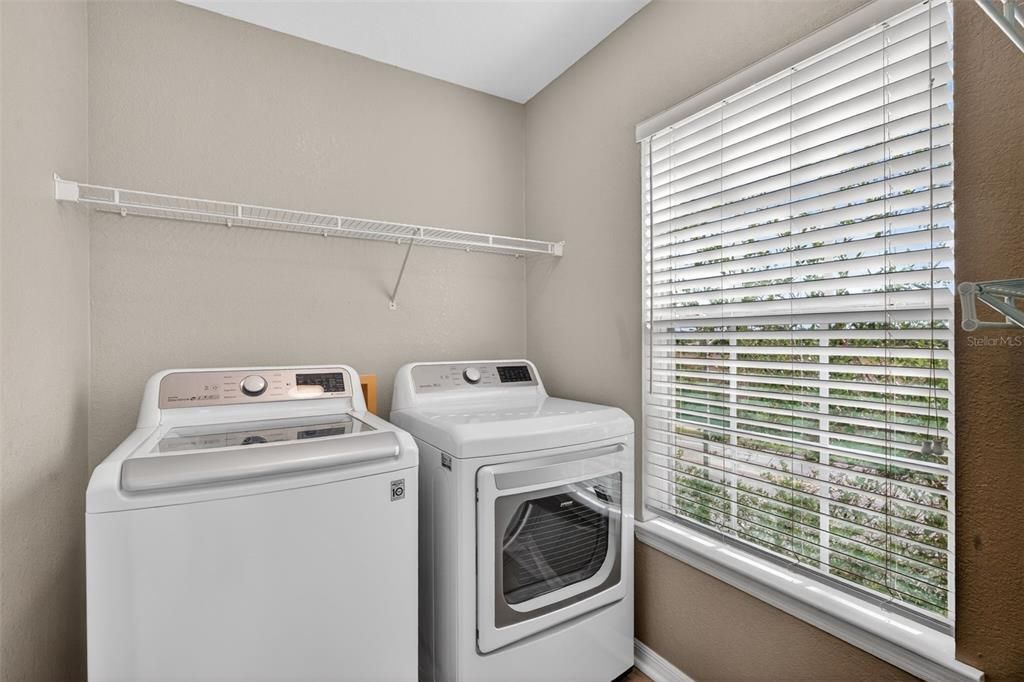 For Sale: $195,000 (2 beds, 2 baths, 1244 Square Feet)