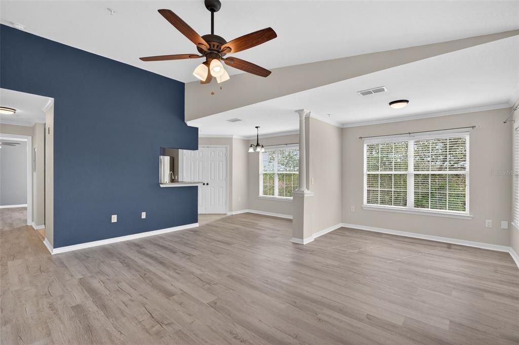 For Sale: $195,000 (2 beds, 2 baths, 1244 Square Feet)