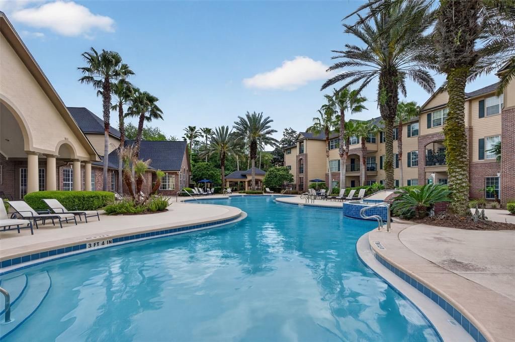 For Sale: $195,000 (2 beds, 2 baths, 1244 Square Feet)
