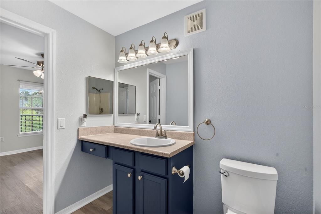 For Sale: $195,000 (2 beds, 2 baths, 1244 Square Feet)