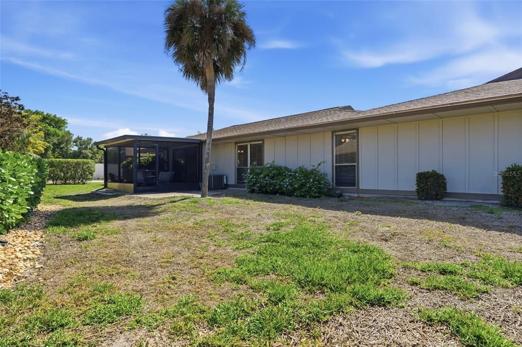 For Sale: $175,000 (2 beds, 2 baths, 1200 Square Feet)
