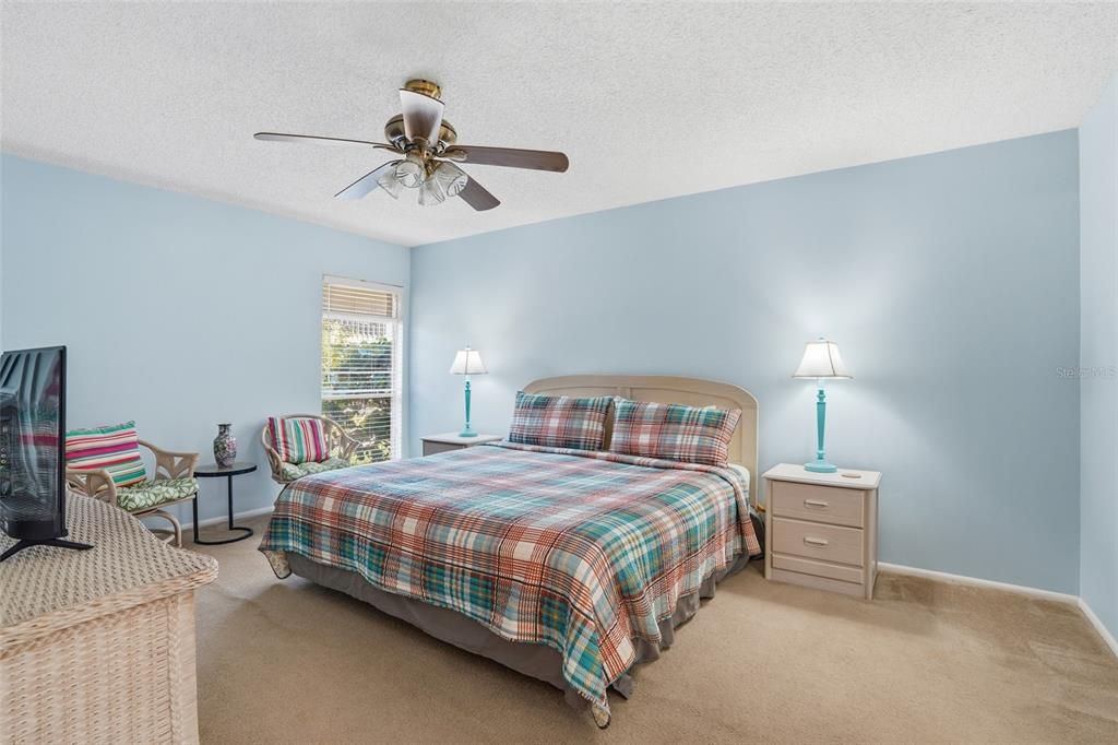 For Sale: $175,000 (2 beds, 2 baths, 1200 Square Feet)