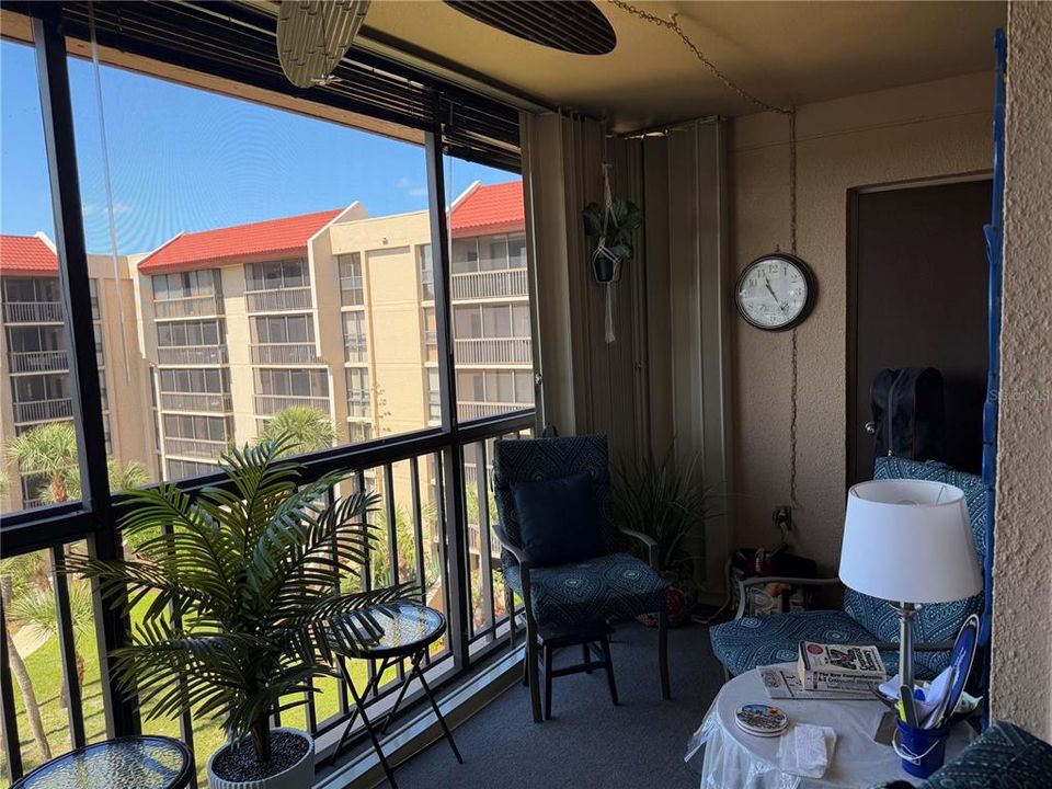 En Venta: $199,900 (2 camas, 2 baños, 783 Pies cuadrados)