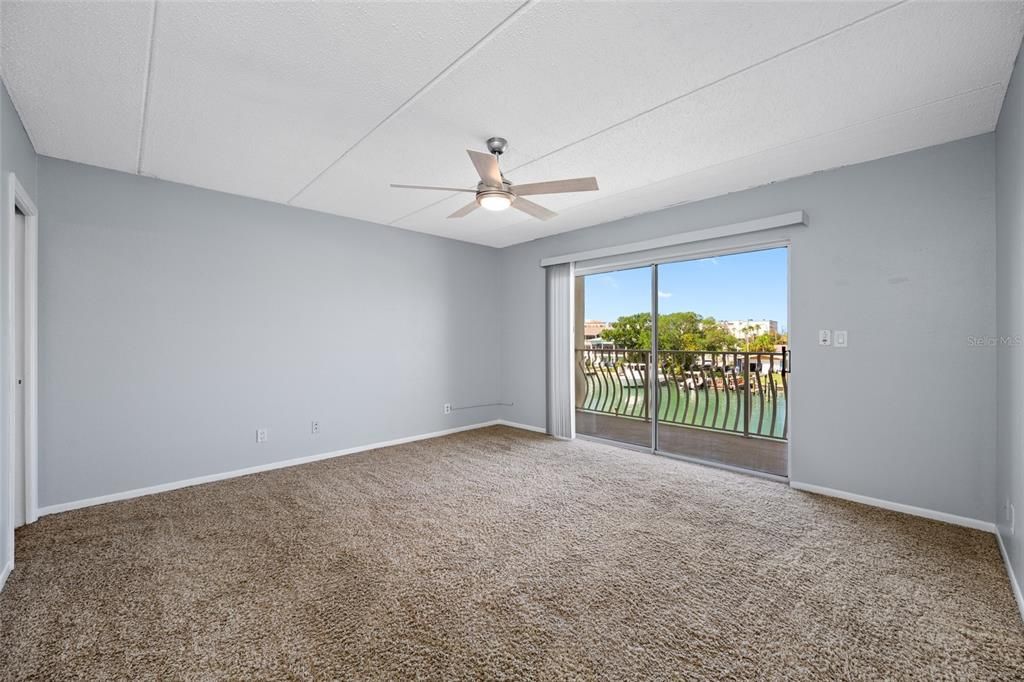 For Sale: $519,900 (2 beds, 2 baths, 1260 Square Feet)
