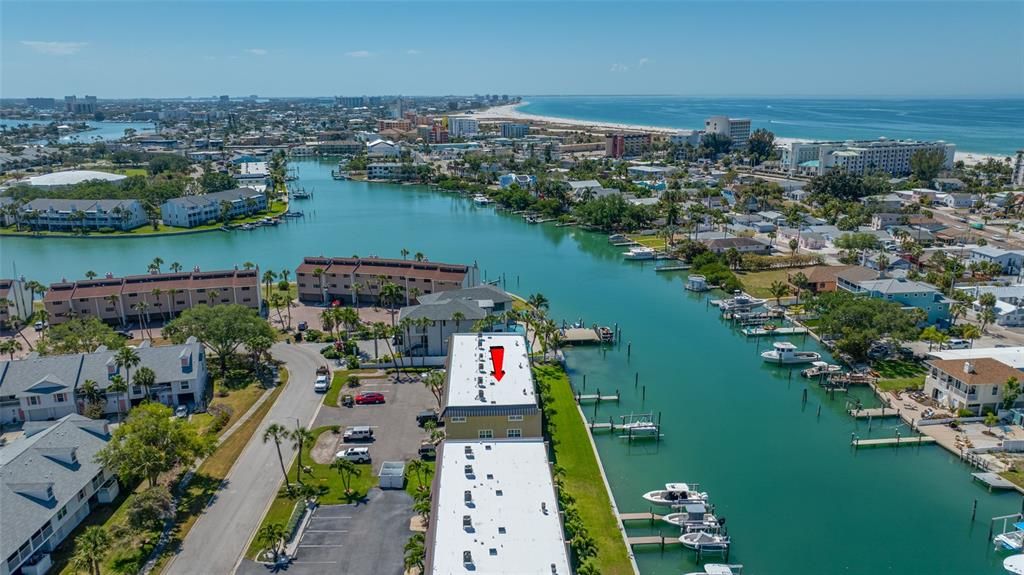 For Sale: $519,900 (2 beds, 2 baths, 1260 Square Feet)