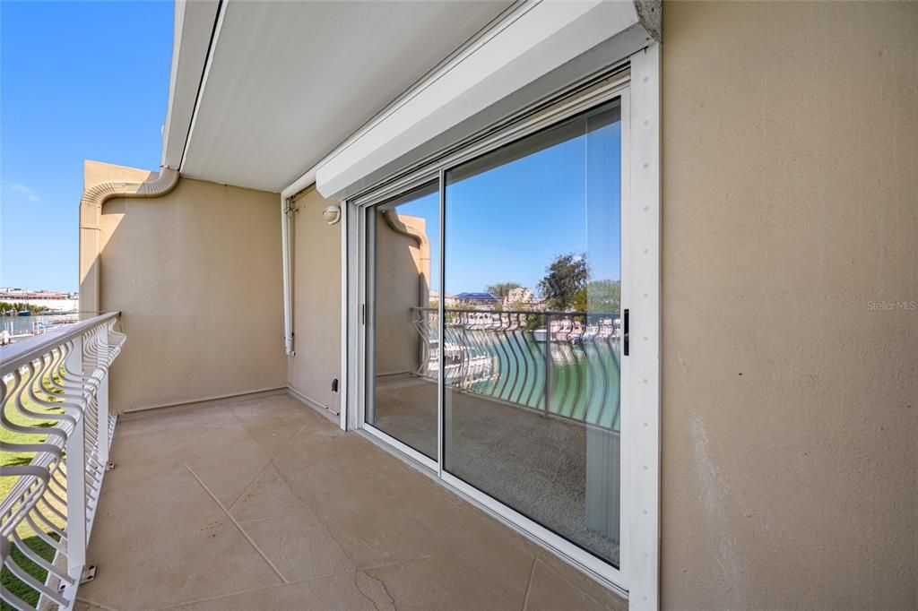 For Sale: $519,900 (2 beds, 2 baths, 1260 Square Feet)