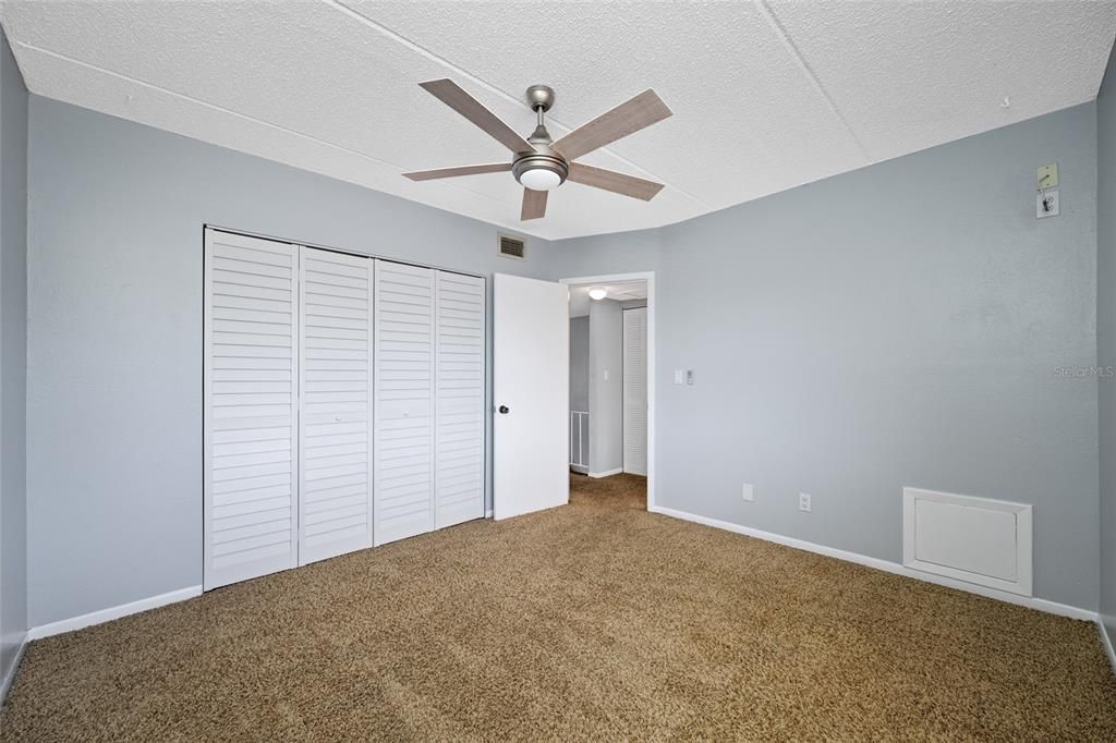 For Sale: $519,900 (2 beds, 2 baths, 1260 Square Feet)