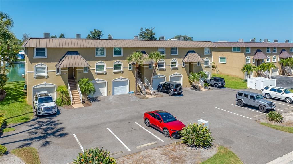 For Sale: $519,900 (2 beds, 2 baths, 1260 Square Feet)