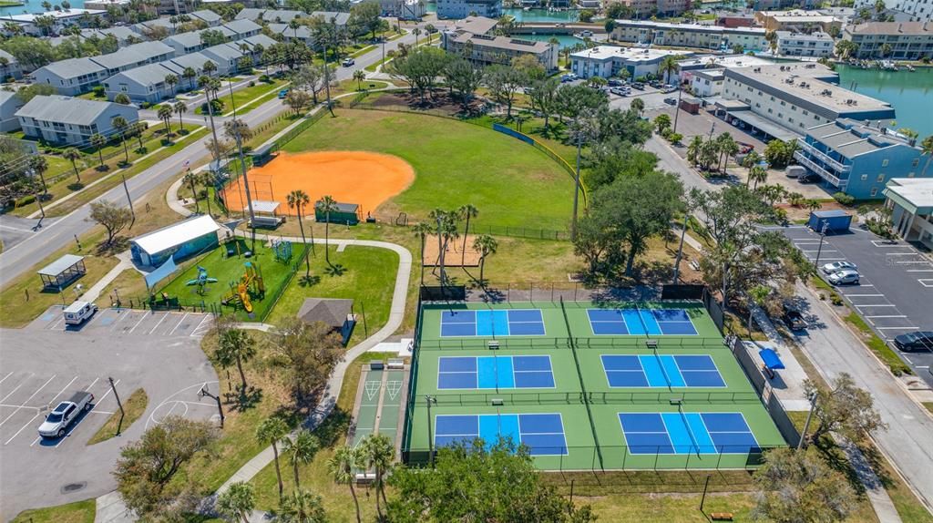 For Sale: $519,900 (2 beds, 2 baths, 1260 Square Feet)
