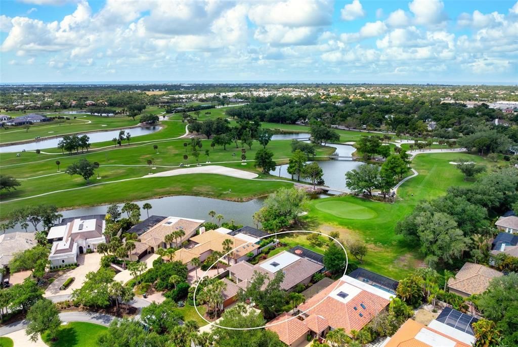 En Venta: $785,000 (4 camas, 3 baños, 2872 Pies cuadrados)