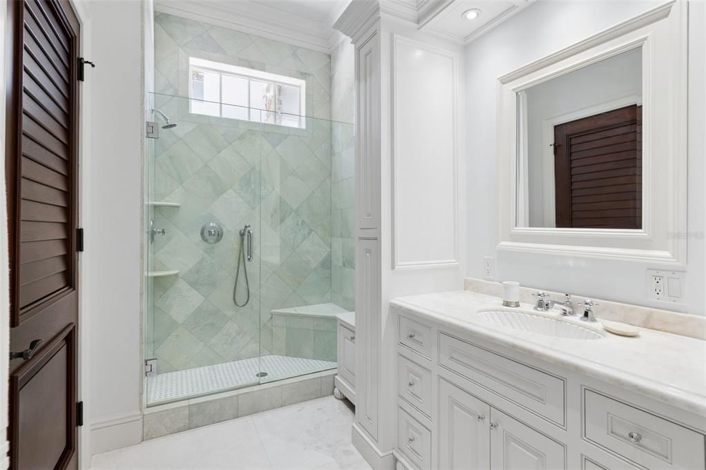 For Sale: $9,900,000 (5 beds, 4 baths, 7687 Square Feet)