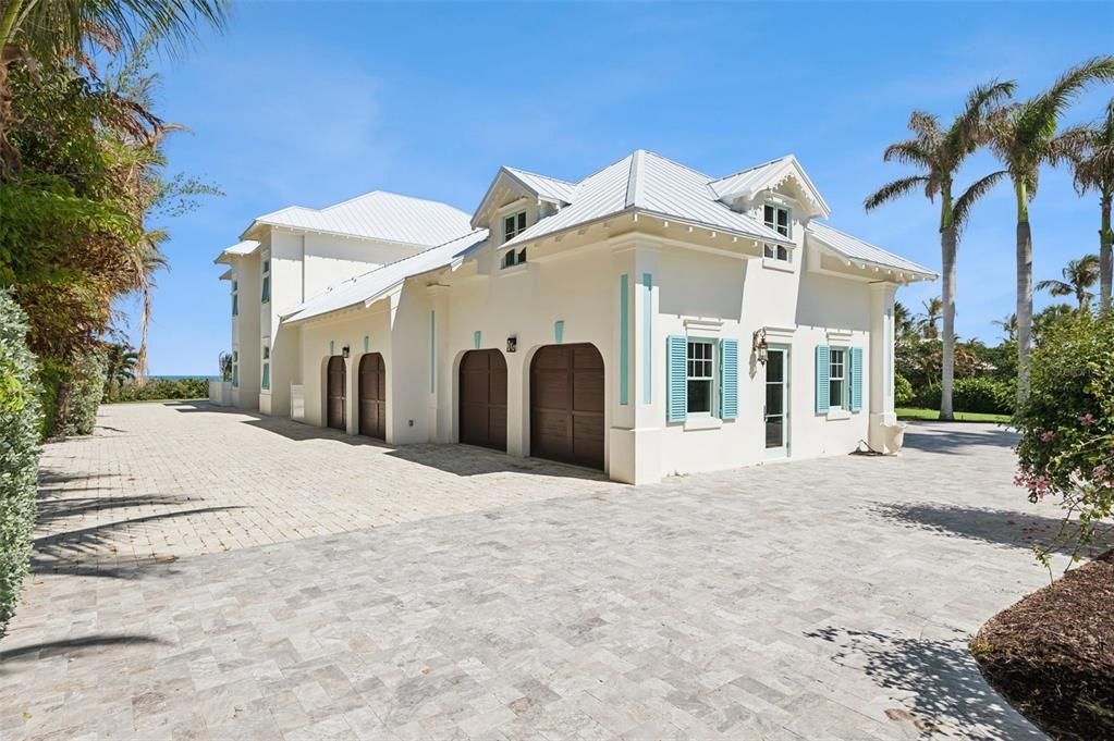 For Sale: $9,900,000 (5 beds, 4 baths, 7687 Square Feet)