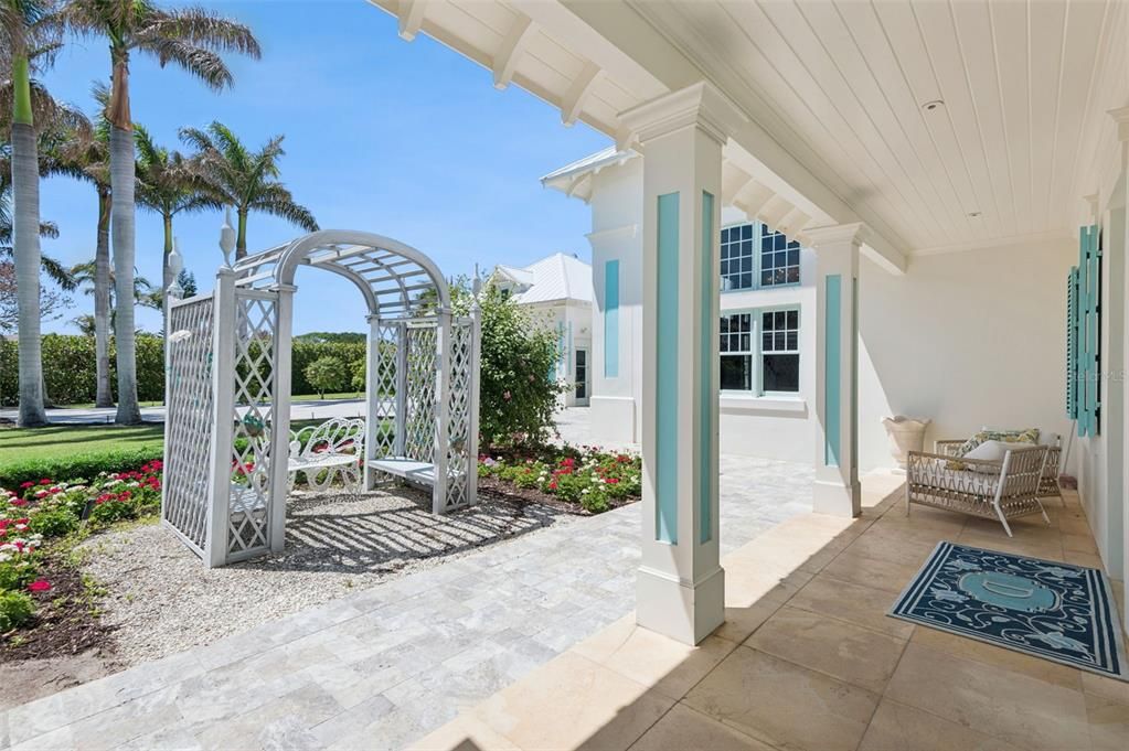 For Sale: $9,900,000 (5 beds, 4 baths, 7687 Square Feet)