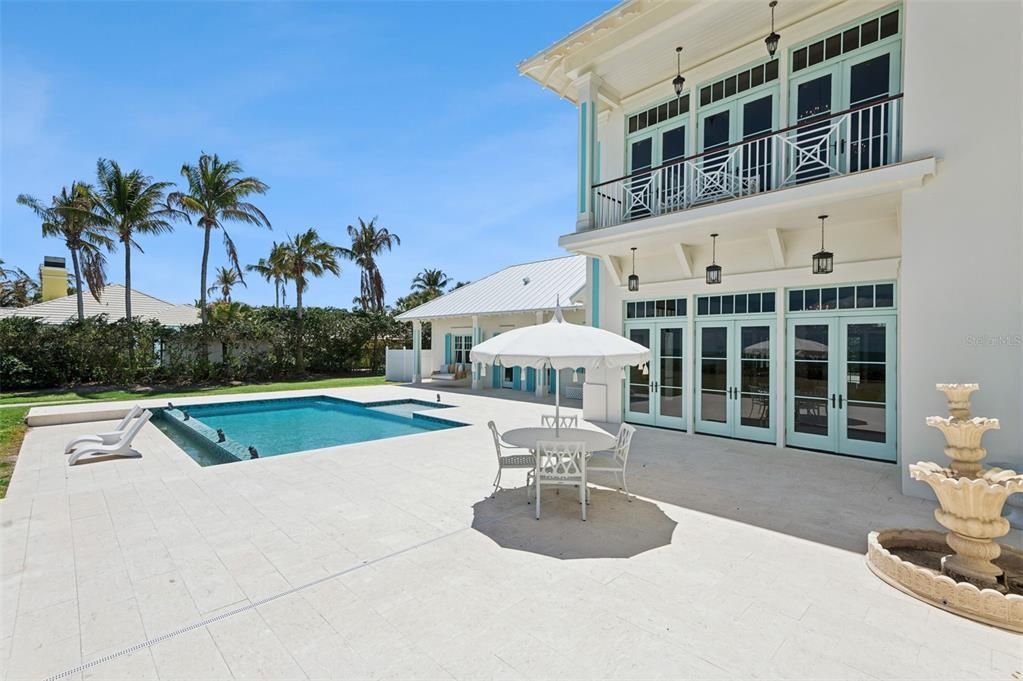 For Sale: $9,900,000 (5 beds, 4 baths, 7687 Square Feet)