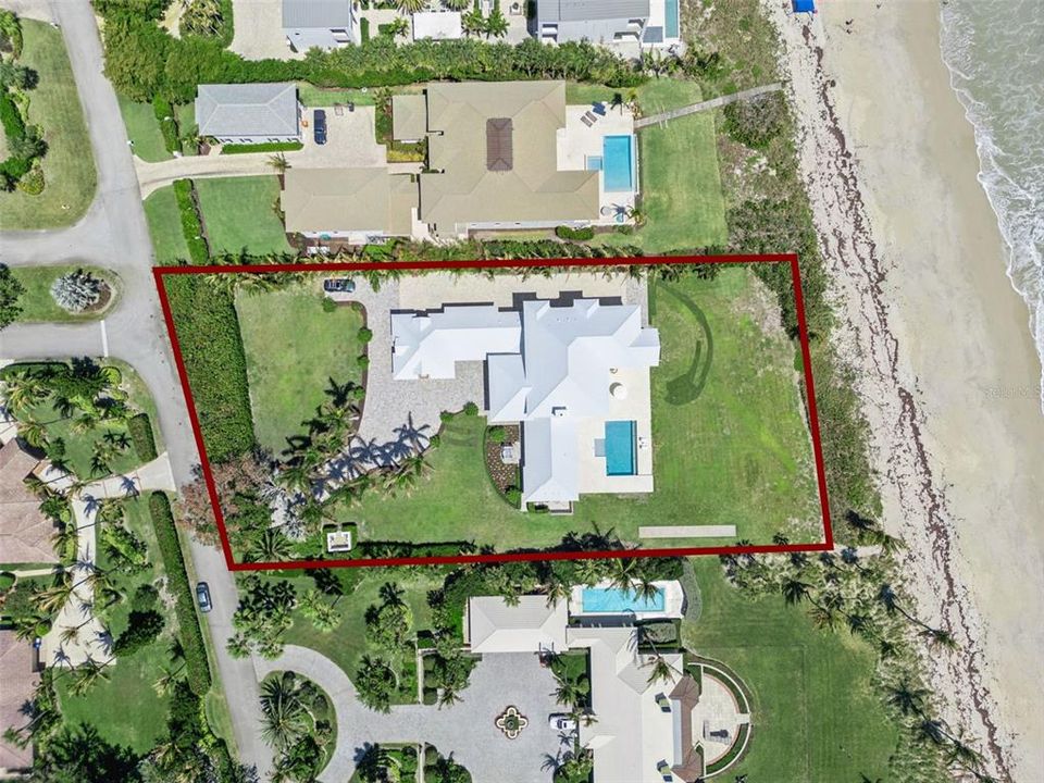 For Sale: $9,900,000 (5 beds, 4 baths, 7687 Square Feet)