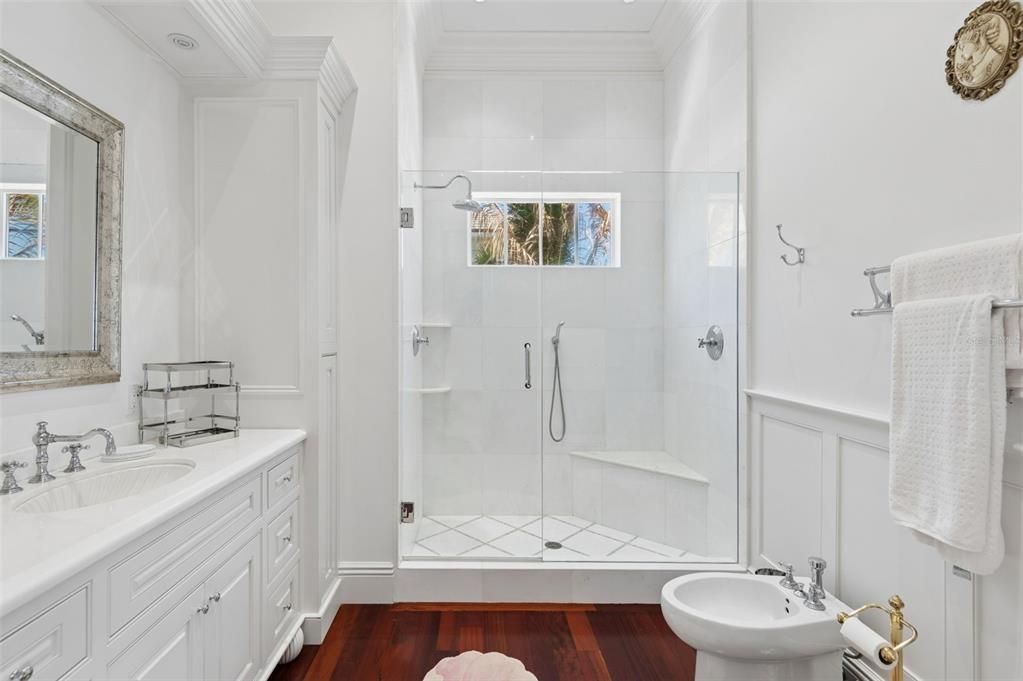 For Sale: $9,900,000 (5 beds, 4 baths, 7687 Square Feet)