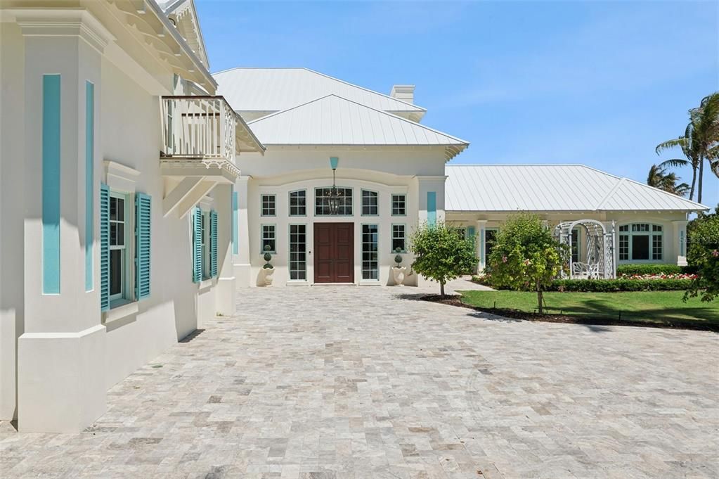 For Sale: $9,900,000 (5 beds, 4 baths, 7687 Square Feet)
