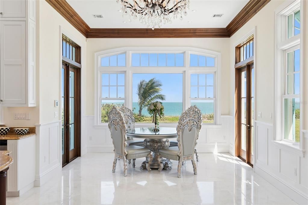 For Sale: $9,900,000 (5 beds, 4 baths, 7687 Square Feet)