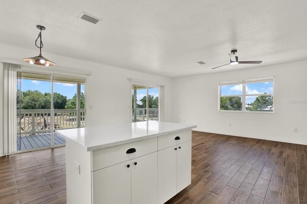 En Venta: $499,995 (3 camas, 2 baños, 1200 Pies cuadrados)