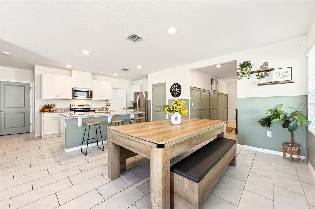 For Sale: $374,000 (5 beds, 3 baths, 2457 Square Feet)