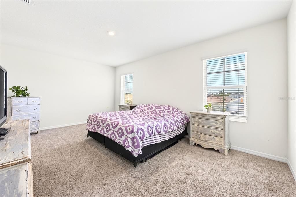 For Sale: $374,000 (5 beds, 3 baths, 2457 Square Feet)