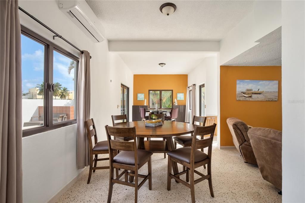 Active With Contract: $840,000 (4 beds, 3 baths, 2100 Square Feet)